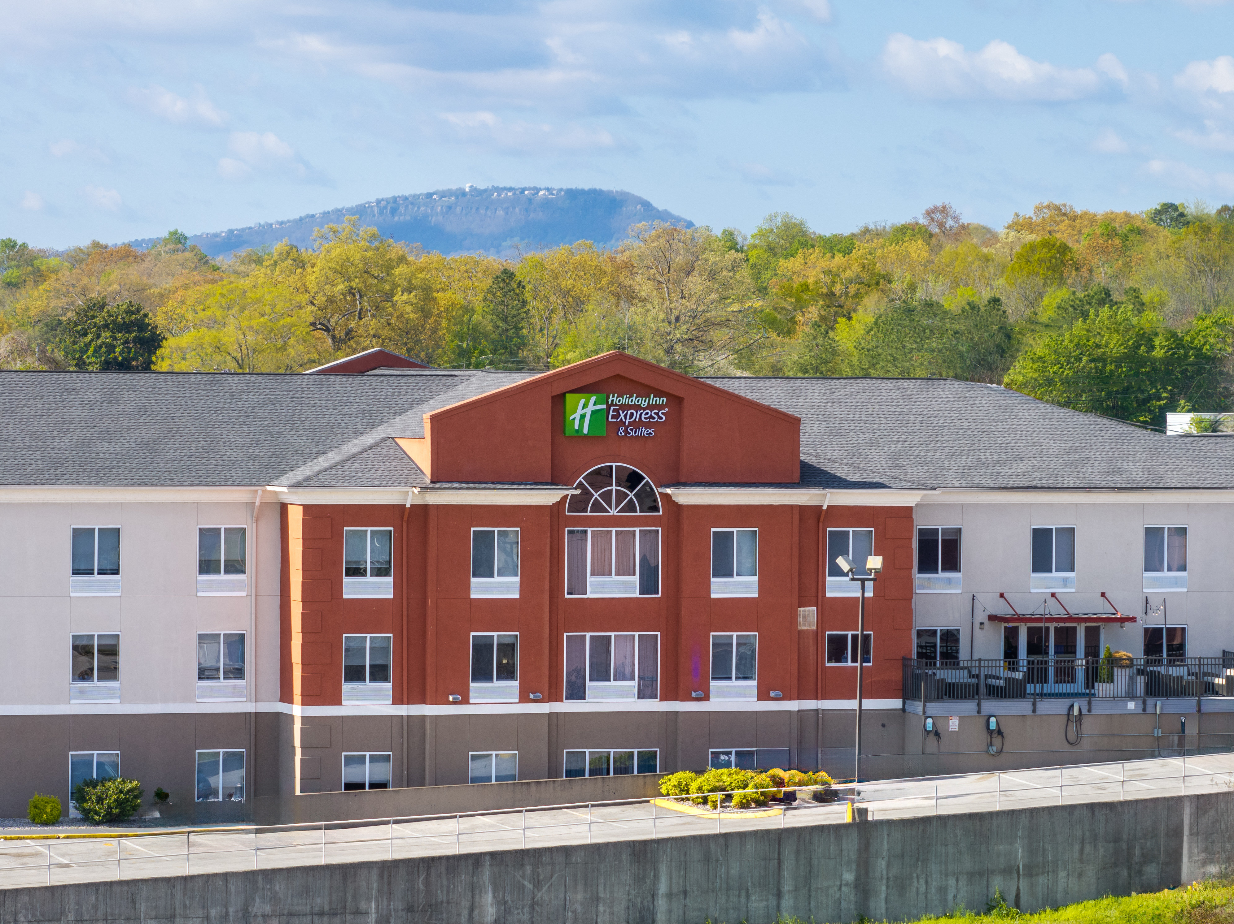 Holiday Inn Express Hotel Suites Chattanooga Hixson 7/75