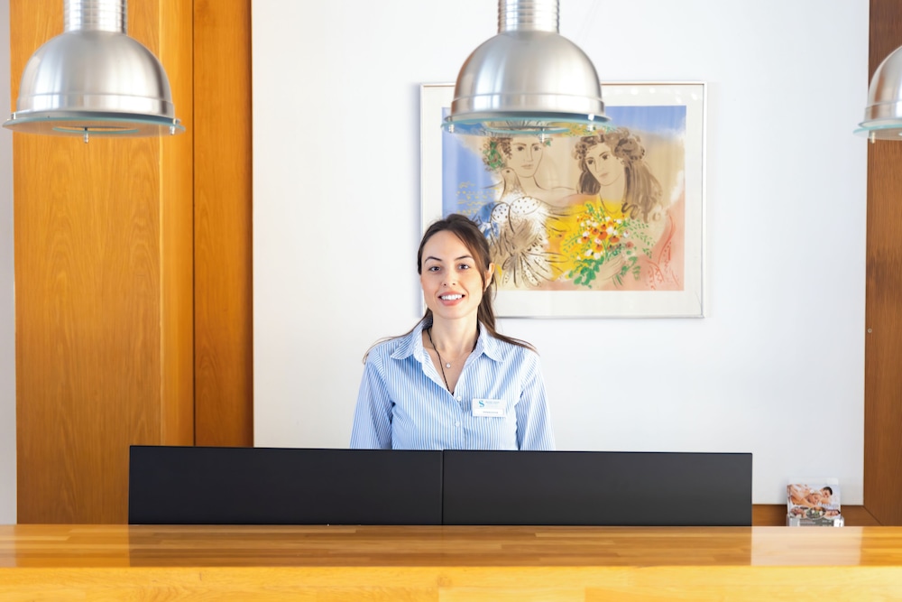 Hotel Sissy Kamena Vourla 2/50