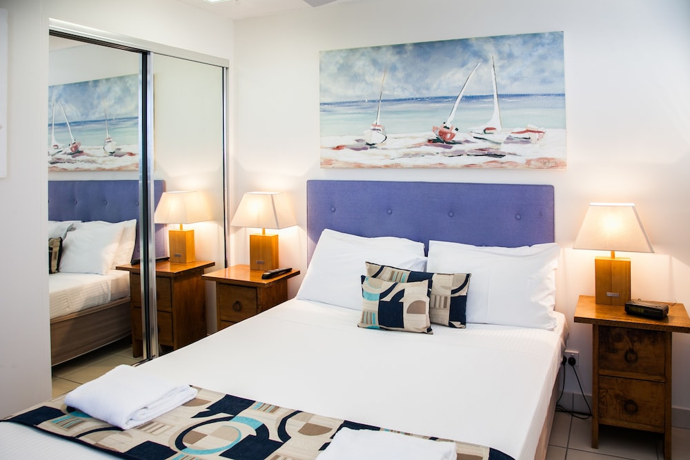 Sandcastles Mooloolaba 24/70