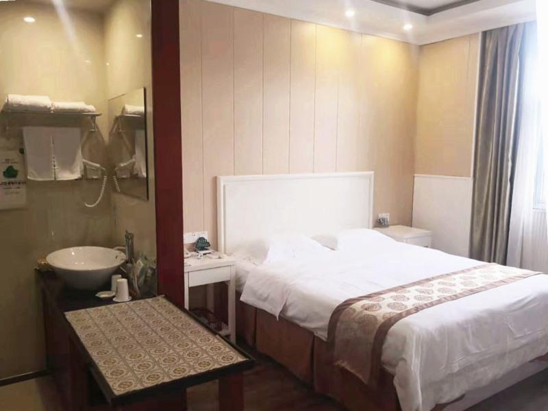 GREENTREE INN NINGBO DONGQIAN LAKE YINXIAN AVENUE NORTH MOZHI ROAD HOTEL 27/38