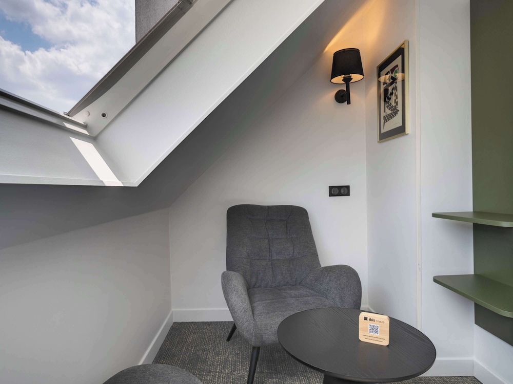 Ibis Styles Paris Cadet Lafayette 32/50