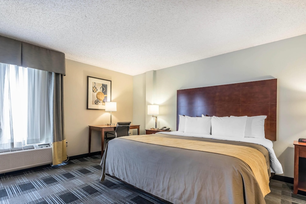 Upgrade, Suite, King Bed, Hot Tub