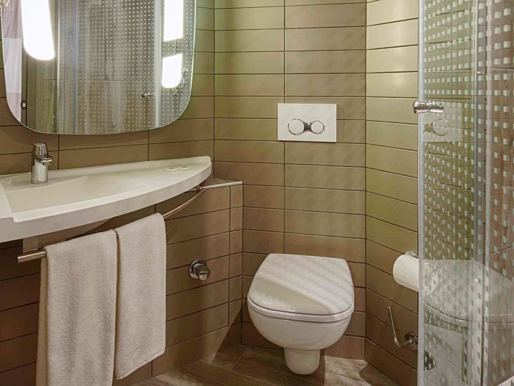IBIS ISTANBUL TUZLA HOTEL 47/48