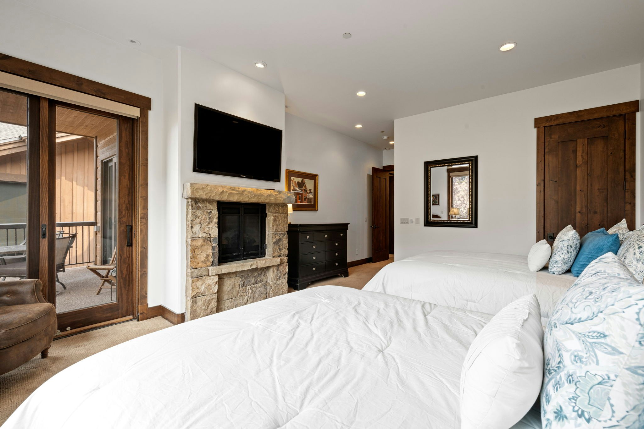 Juniper Landing By Lespri Management 12/50