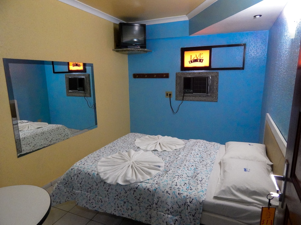 Hotel Love Story 15/29