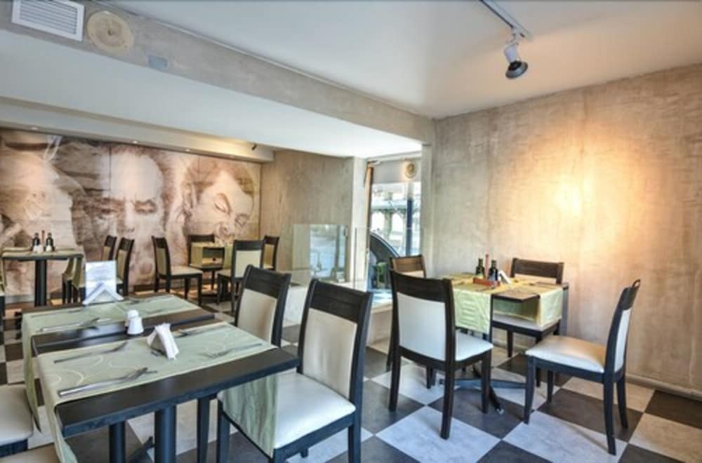 restaurant cafeteria