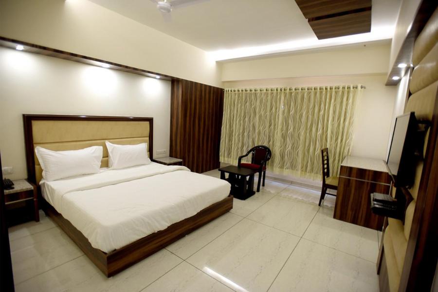 Hotel Sach Regency 7/18