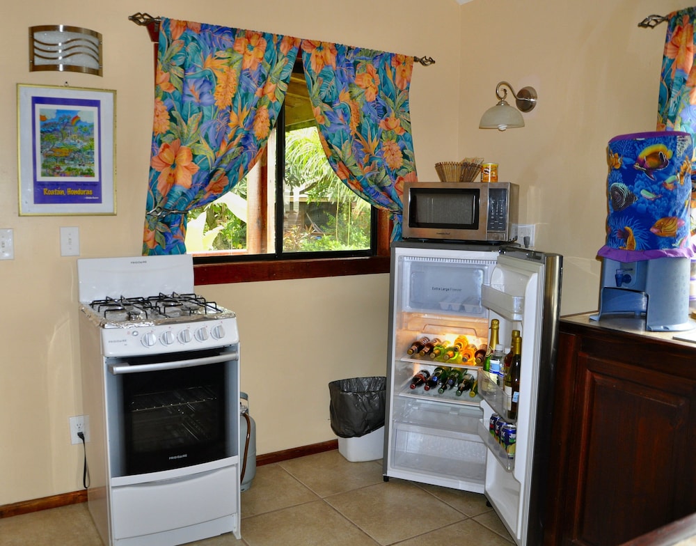 West Bay Lodge 63/72