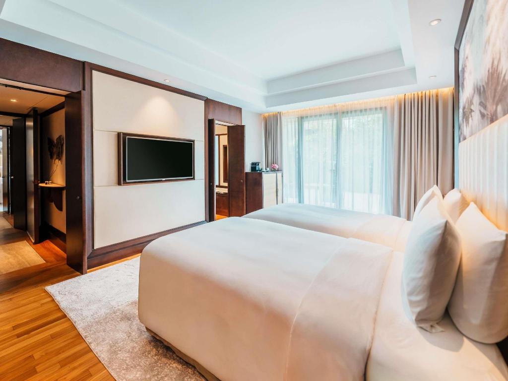 SIGNATURE, TWIN BEDS
