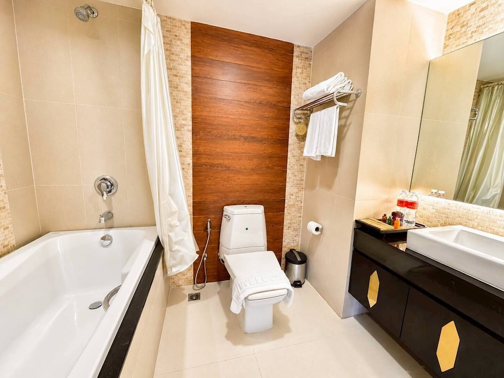 Royal Thai Pavilion Jomtien Boutique Resort 78/78