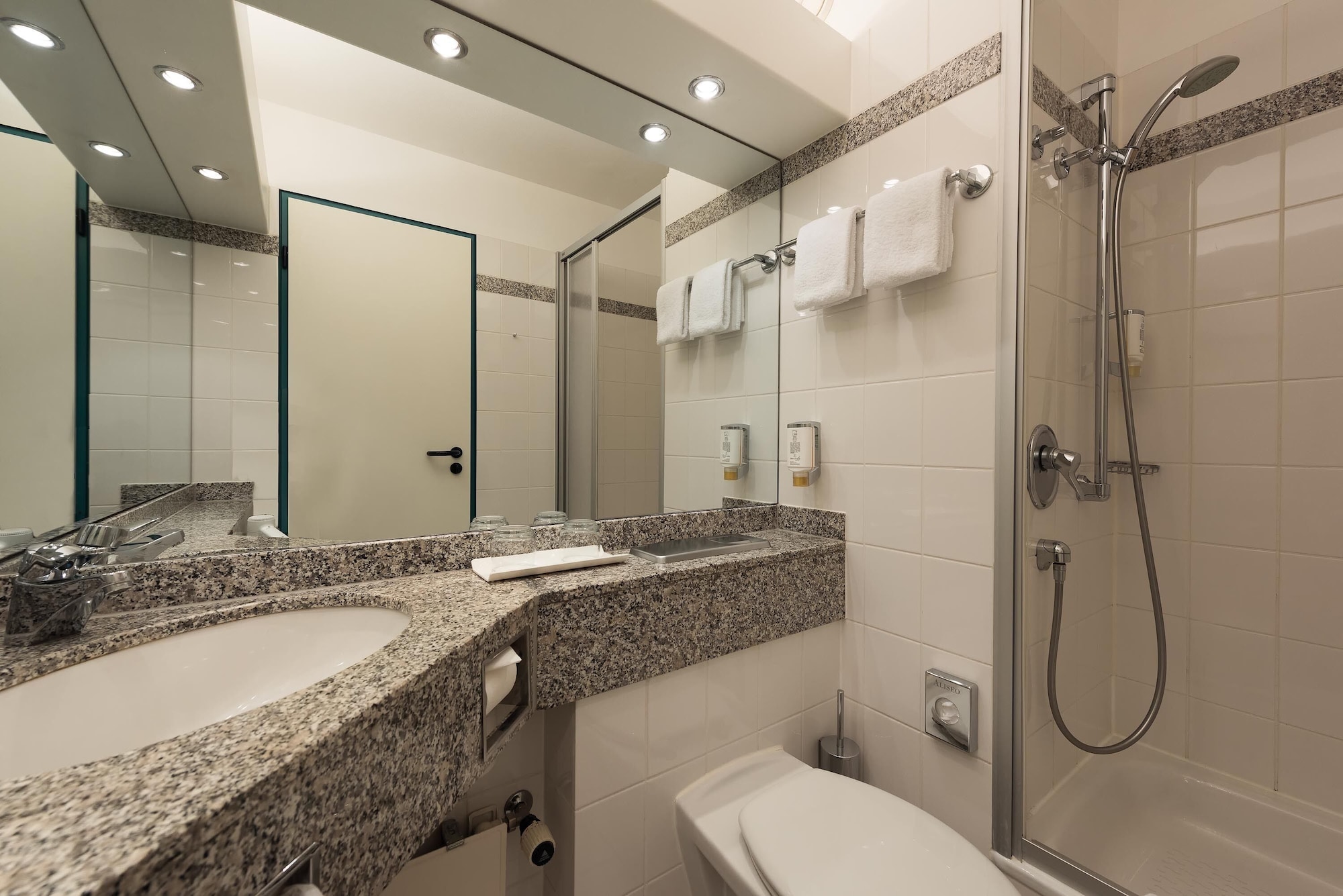 غرفة قياسية مزدوجة، Seminaris Sunday Hotel Leipzig West 4/5