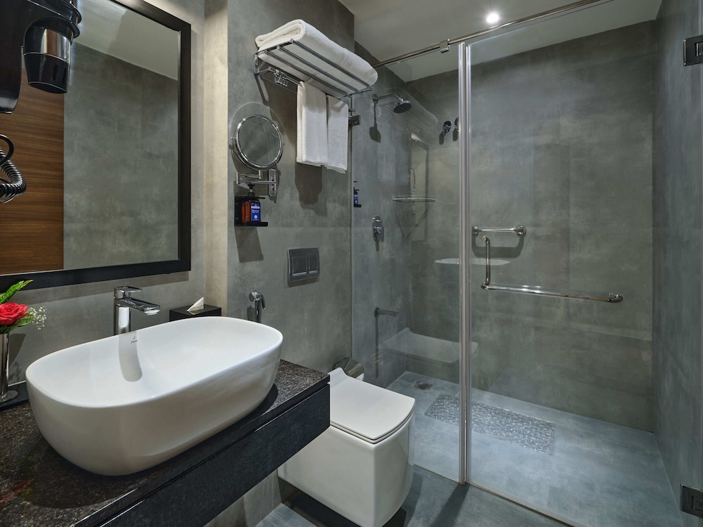Essentia Premier Hotel Chennai 32/32