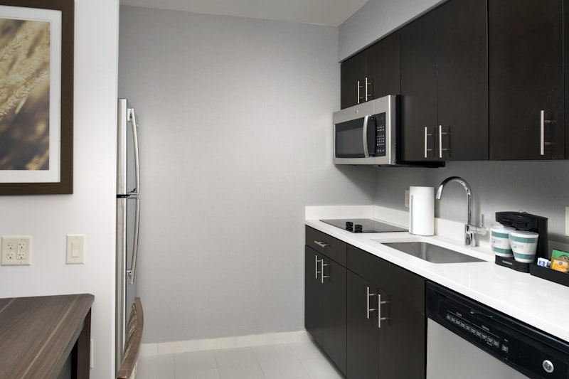 Homewood Suites By Hilton Kansas City Speedway Ks 41/42