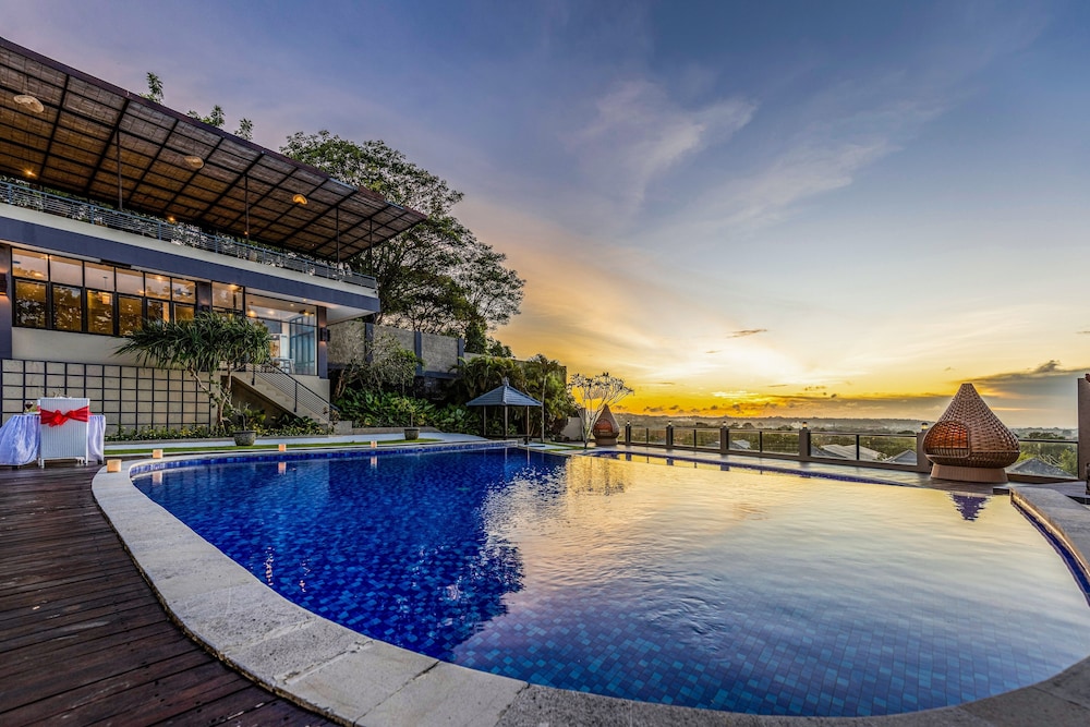 Luxotic Private Villa and Resort 25/50