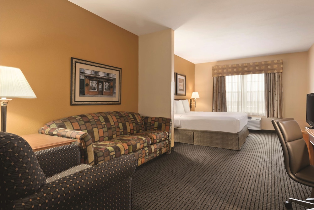 Country Inn & Suites By Radisson, Elk Grove Village/Itasca 8/30