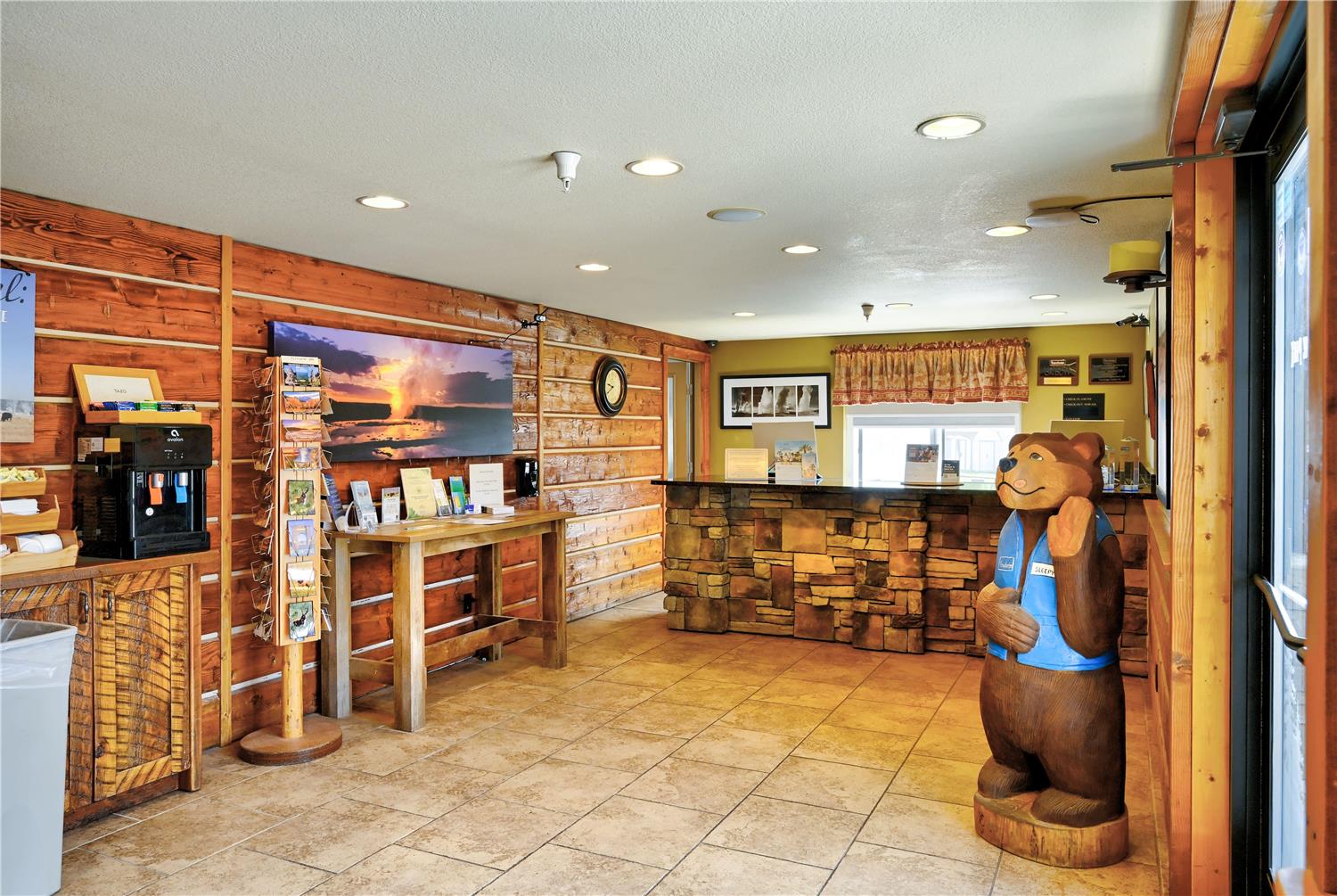 Travelodge By Wyndham Gardiner Yellowstone Park North 7/21