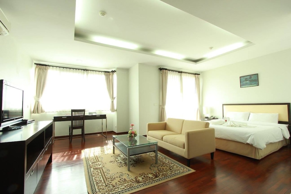SUPERIOR, KING BED