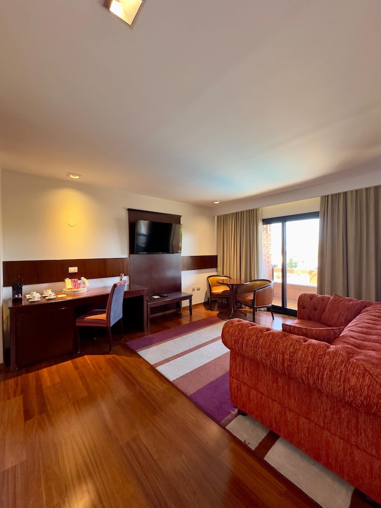 Neper Select Hotel 8/36