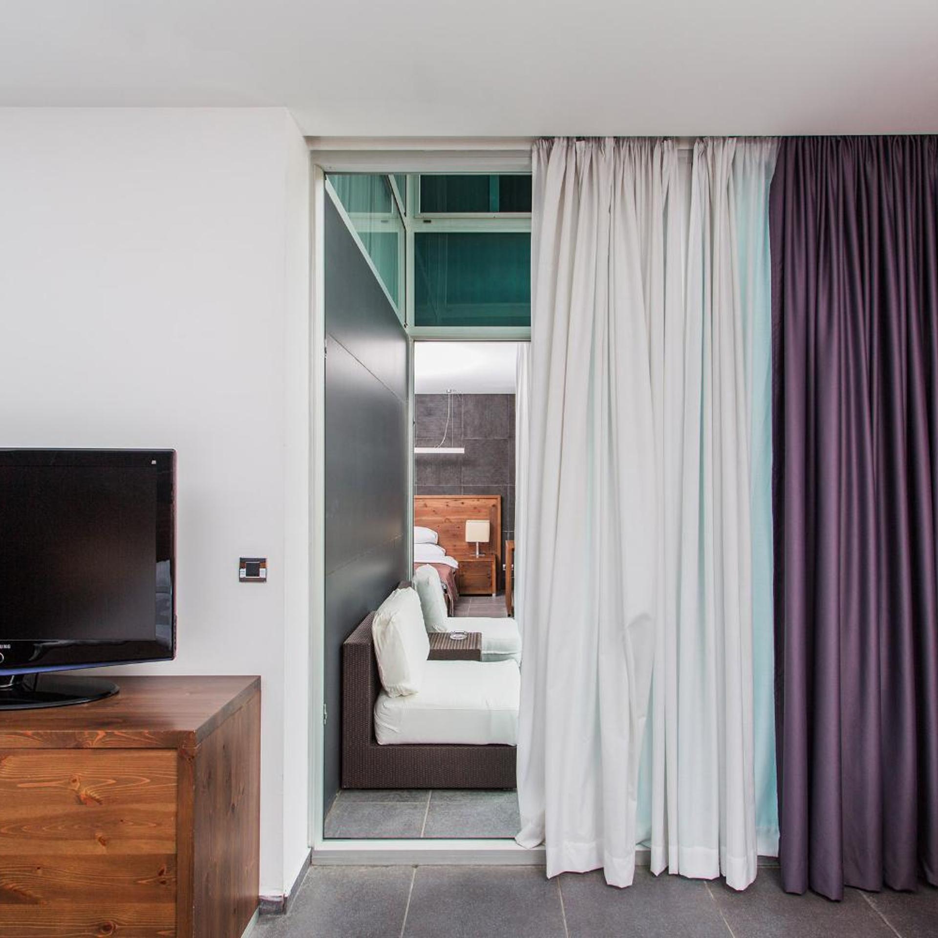 2 Bedrooms, Superior, Penthouse Suite، Avala Resort and Villas 3/5