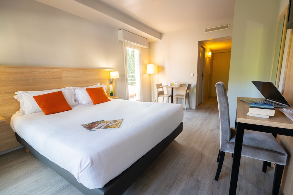 Zenitude Hotel-Residences Le Cannet 15/50