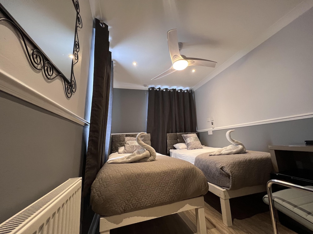 The Commongate Hotel 20/48