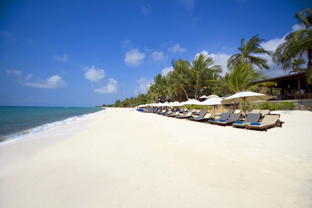 THAI HOUSE BEACH RESORT 63/75