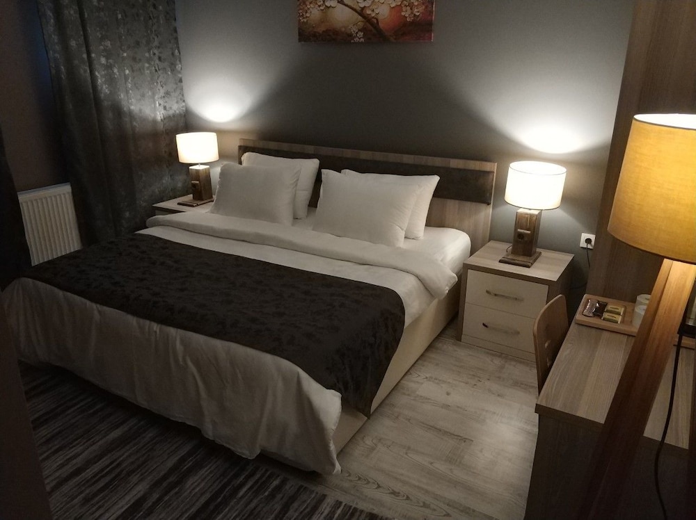 Staron Otel 19/34