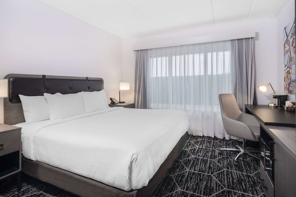 La Quinta by Wyndham Chicago O'Hare Airport 10/30