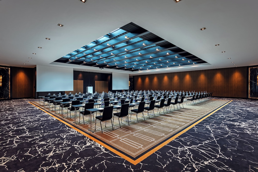 Hyatt Regency Dusseldorf in DUSSELDORF