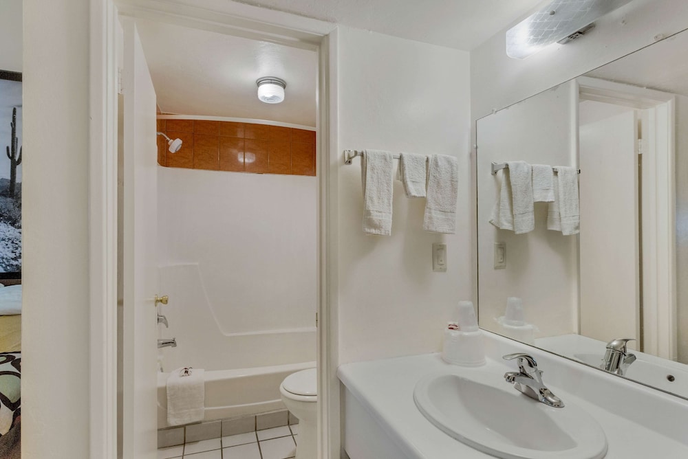 Motel6 Tucson, AZ - East Williams Center 10/17