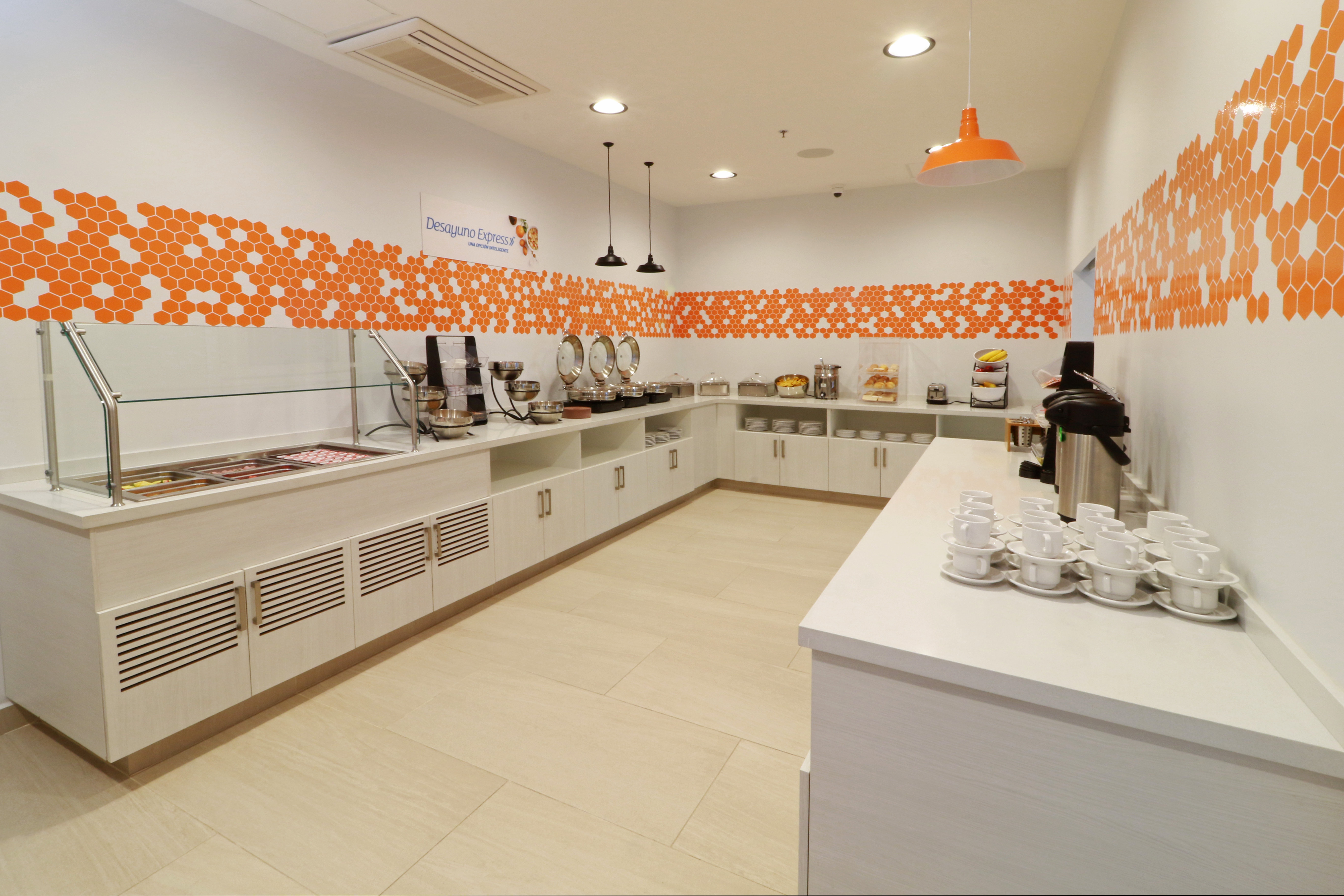 Holiday Inn Express And Suites Ensenada Centro 20/36