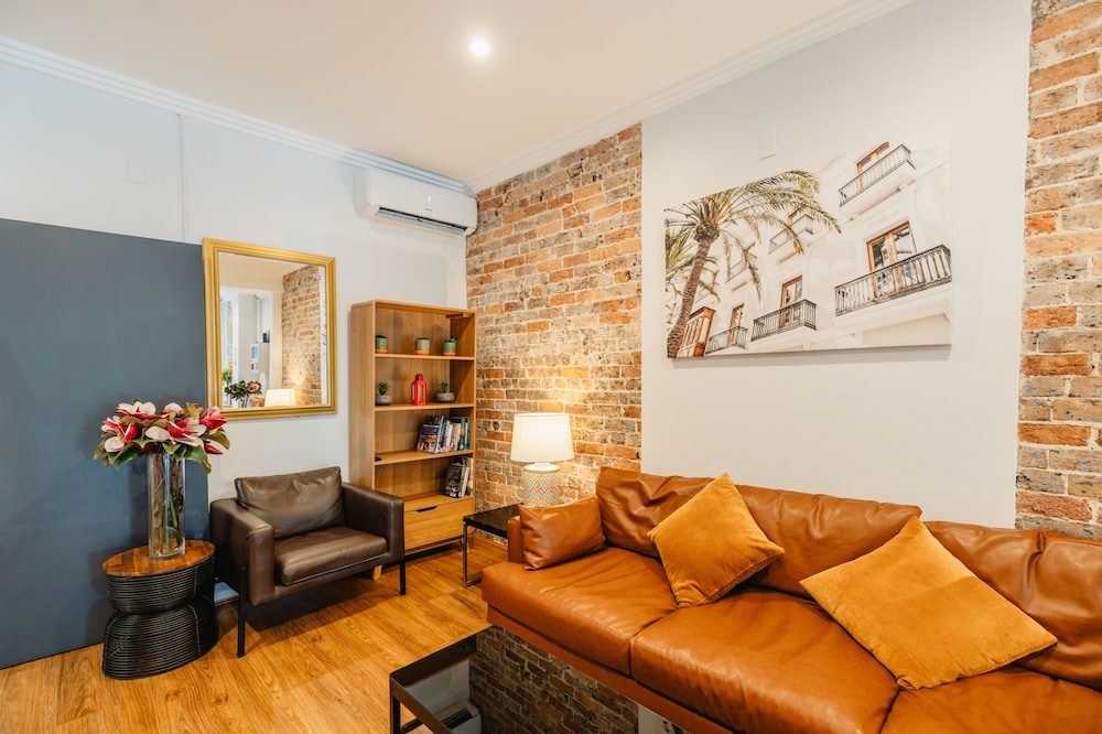 Newtown Cozystays 45/60