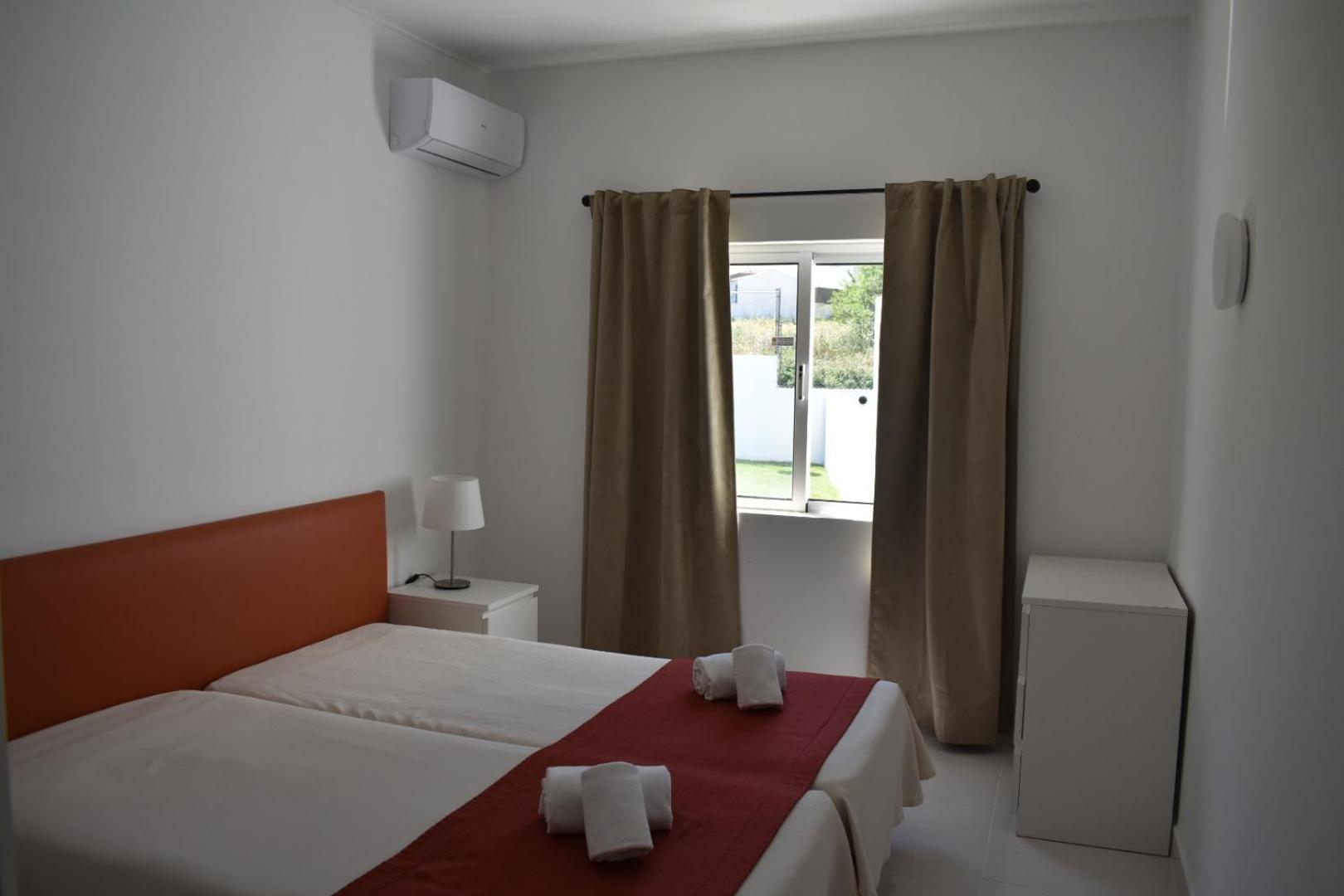 2 Bedrooms, Apartment