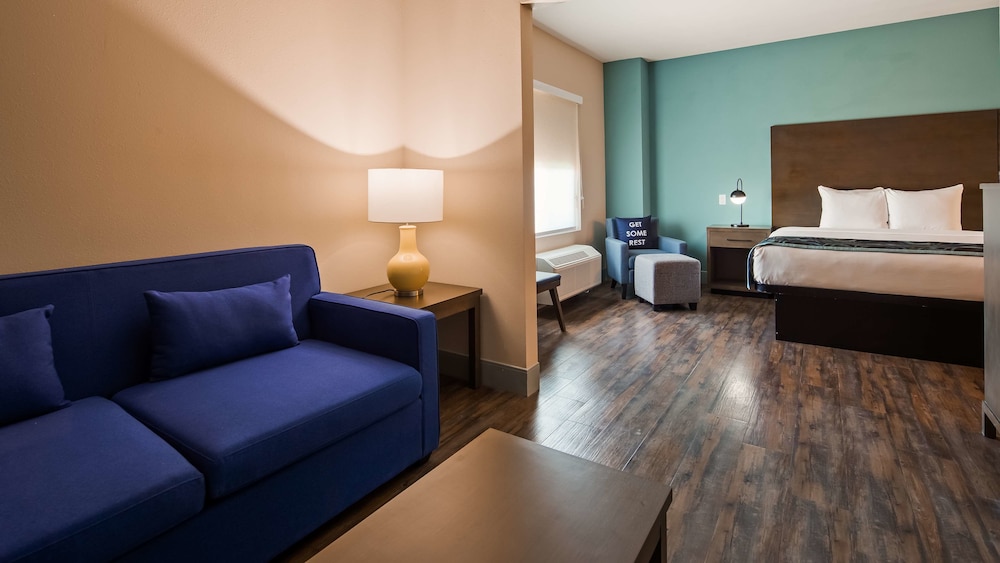 Best Western Plus New Barstow Inn & Suites 23/34