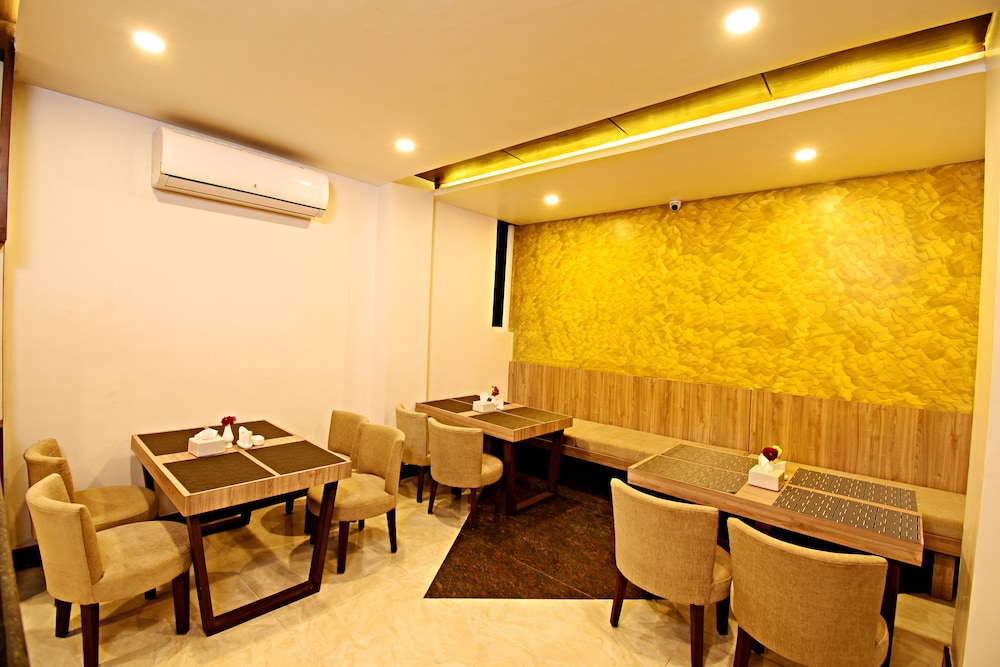The Milestone Hotel 36/54