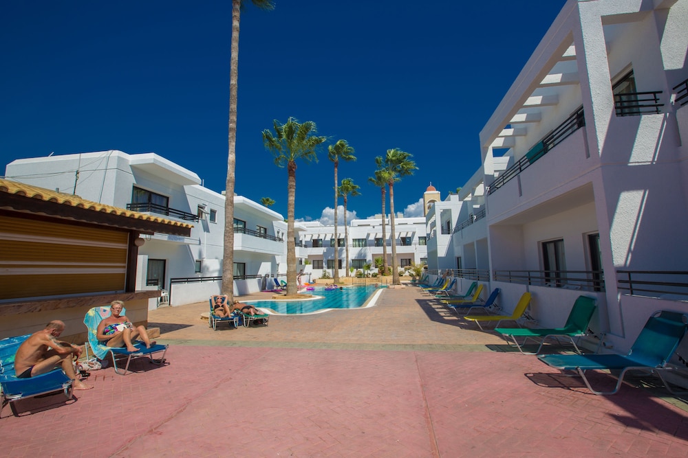 Anthea Hotel Apartments 51/60