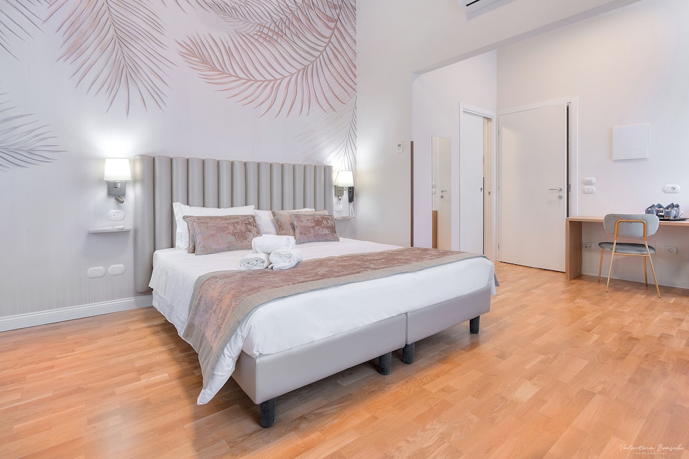 Hotel Cosmos 18/48
