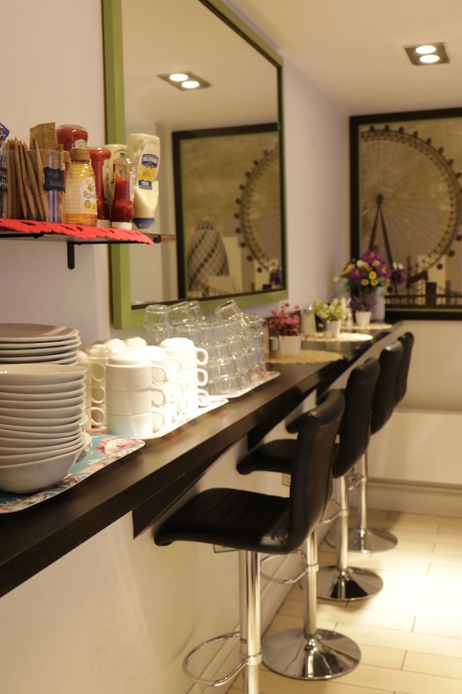 Bloomsbury Palace Hotel 36/50