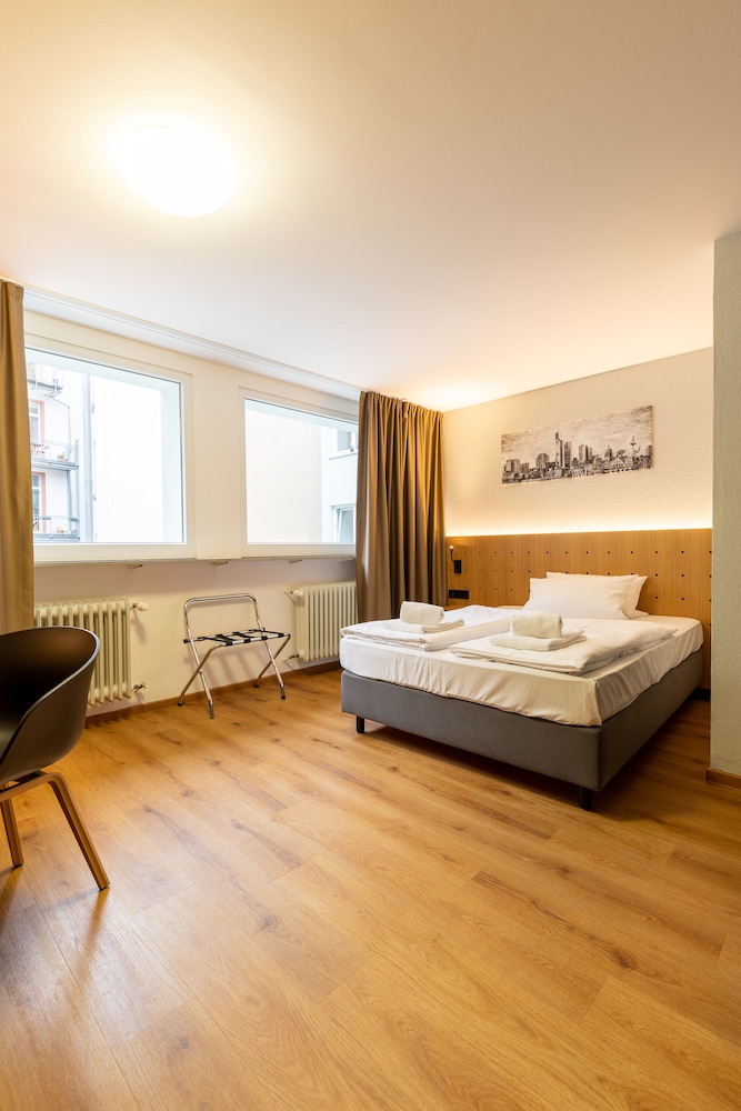 mk hotel frankfurt 21/65