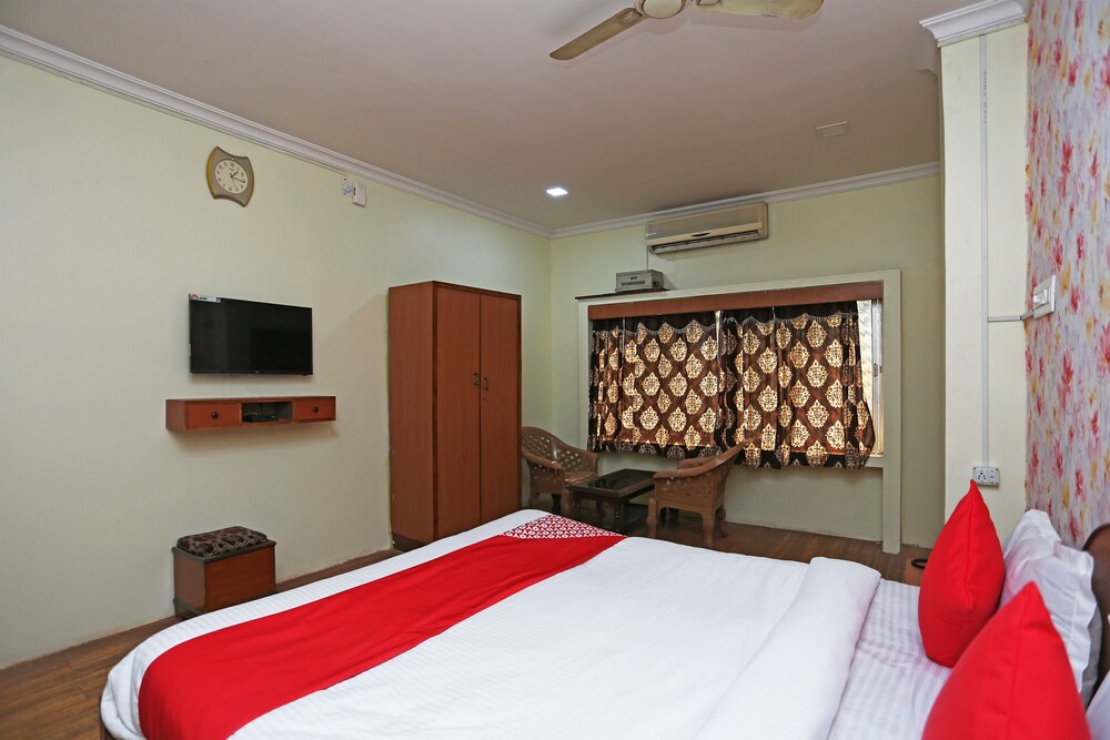 Oyo 26808 Shree Ram Residency 10/32