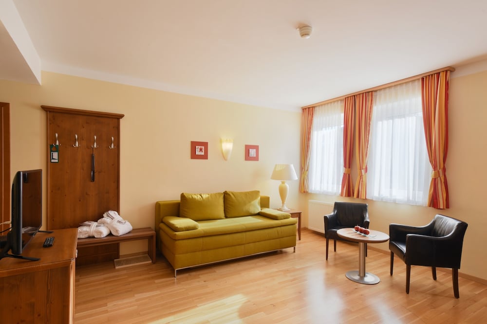 Cella Central Historic Boutique Hotel 41/69