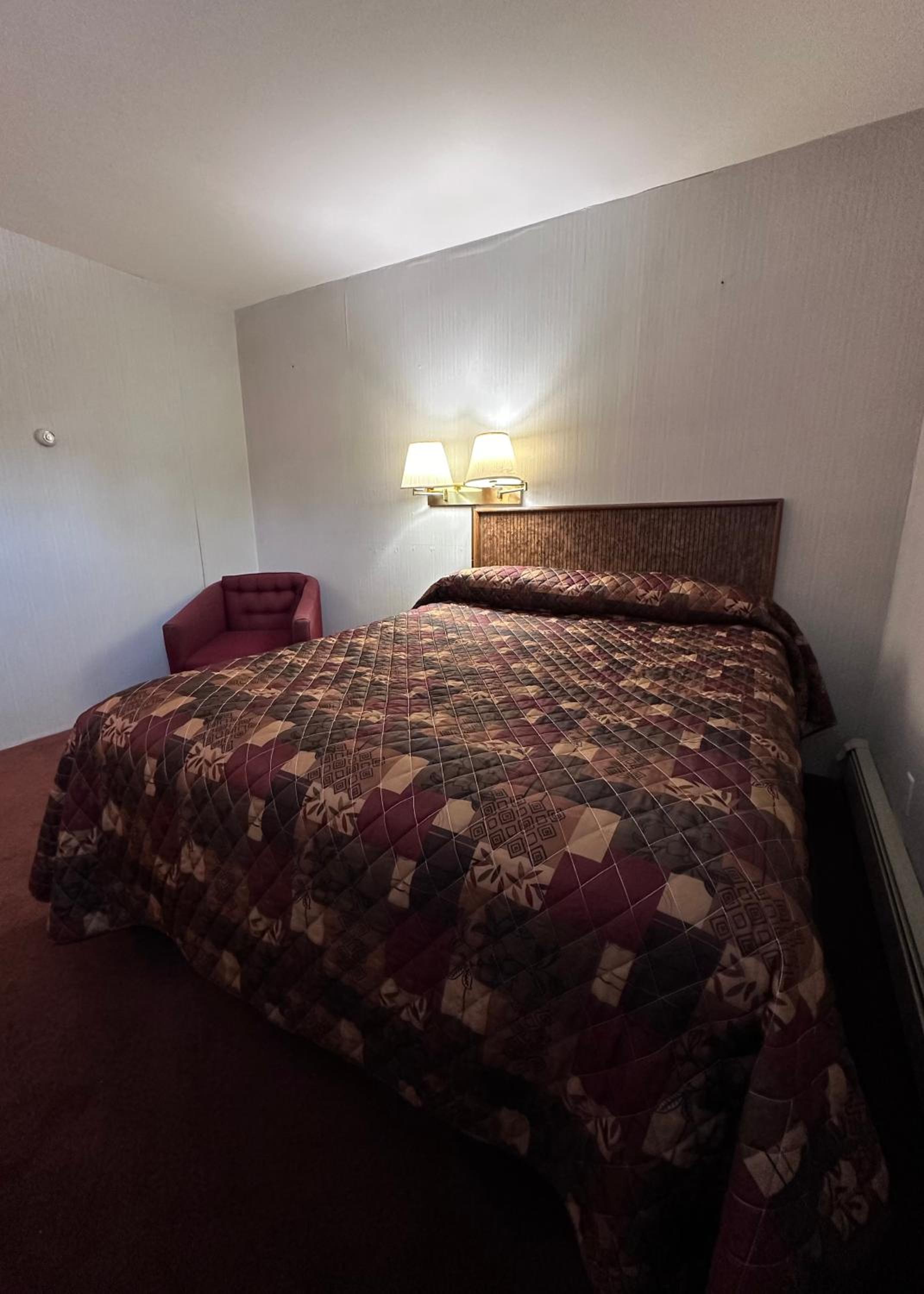 Pamola Motor Lodge 14/27