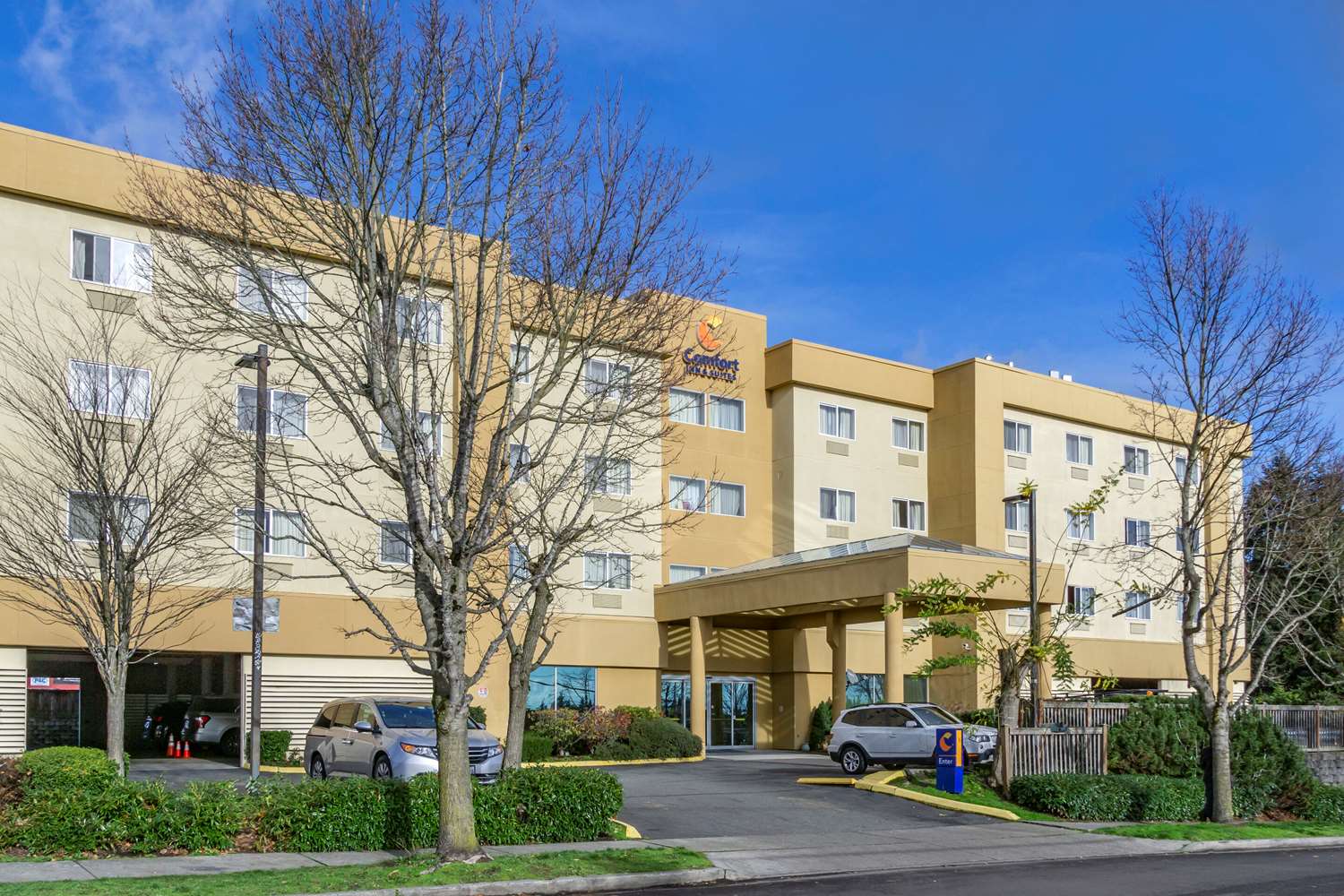 Comfort Inn & Suites Seattle North 32/33