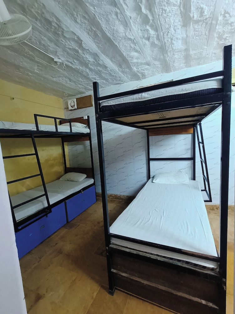 Hotel Shahi Palace 23/63