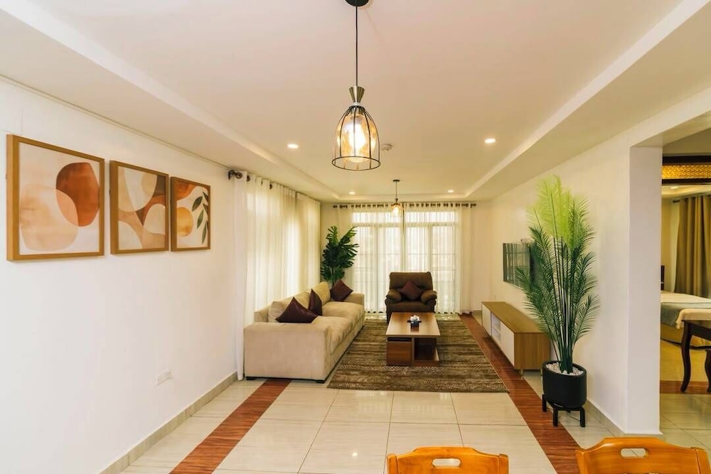 Highlands Suites Hotel 16/21