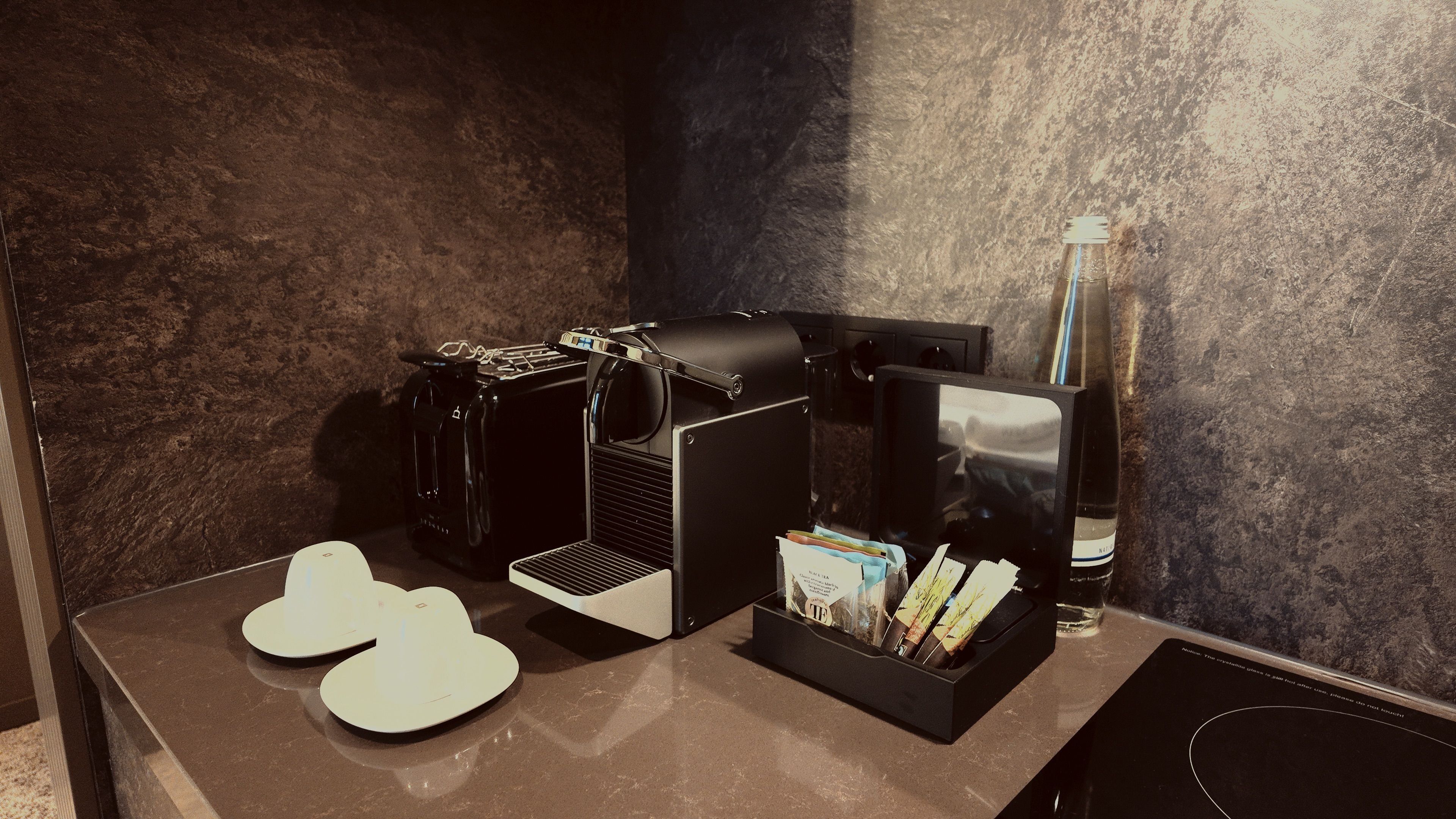 Bellman Hotel 34/38