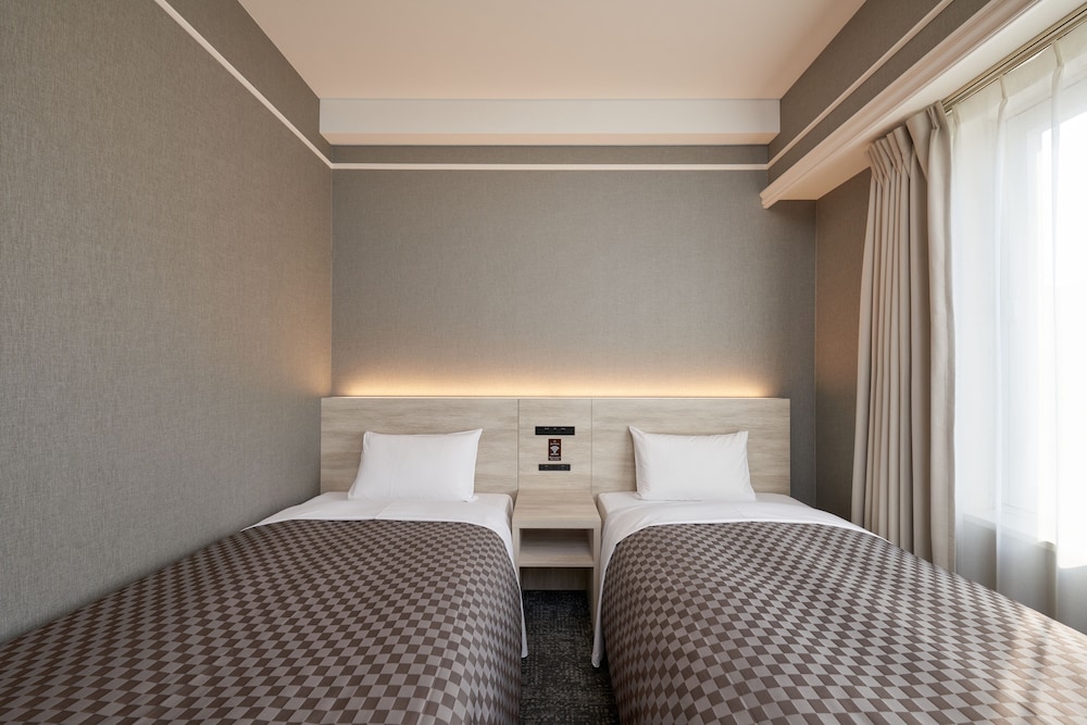 STANDARD, TWIN BEDS