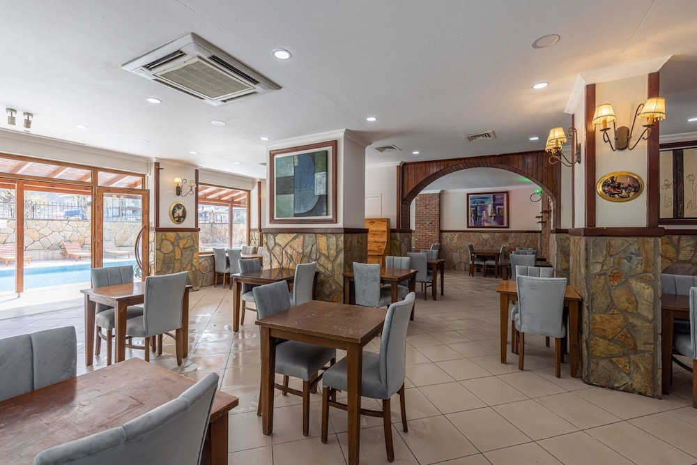 Gunay Hotel 32/45