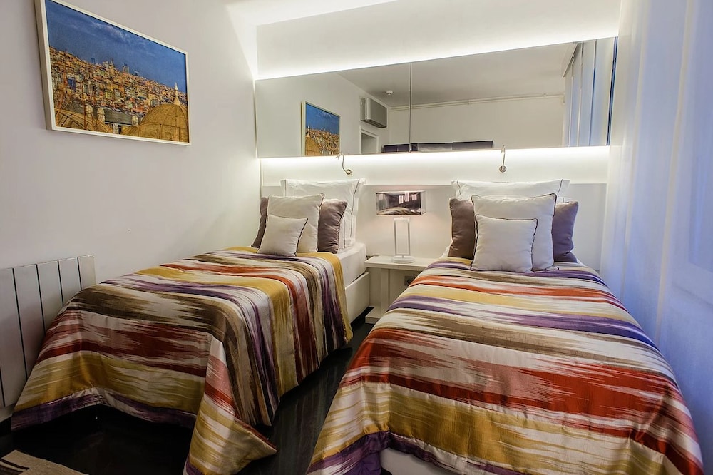 DELUXE, APARTMENT, SEA VIEW