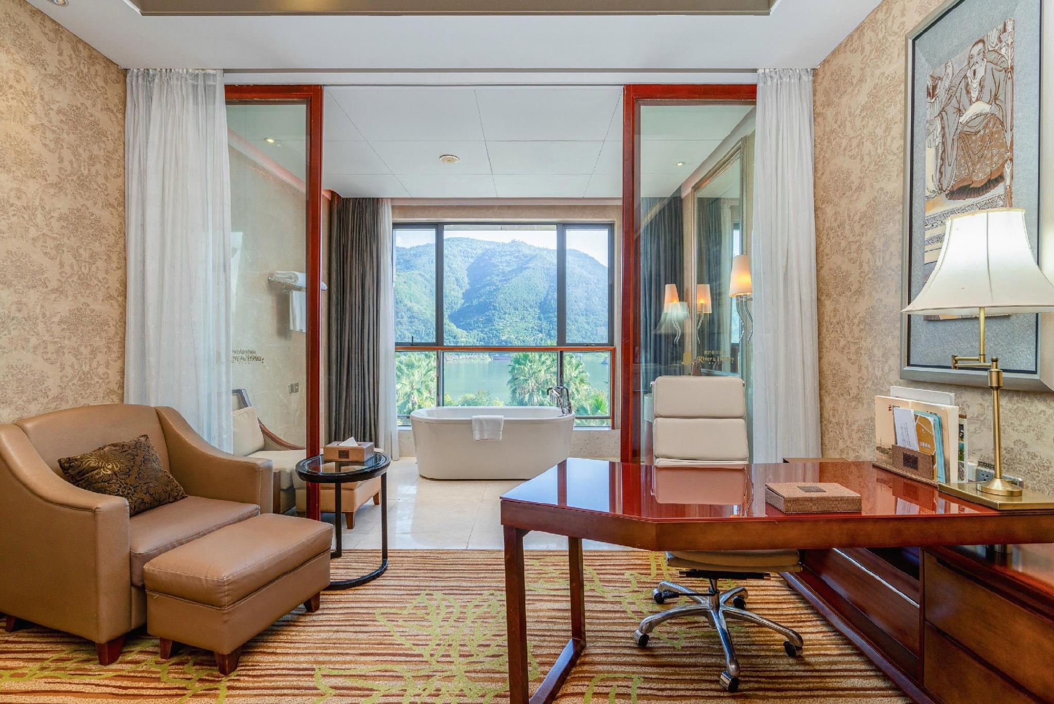 River & Holiday Grand Rezen Hotel YunYang 49/56